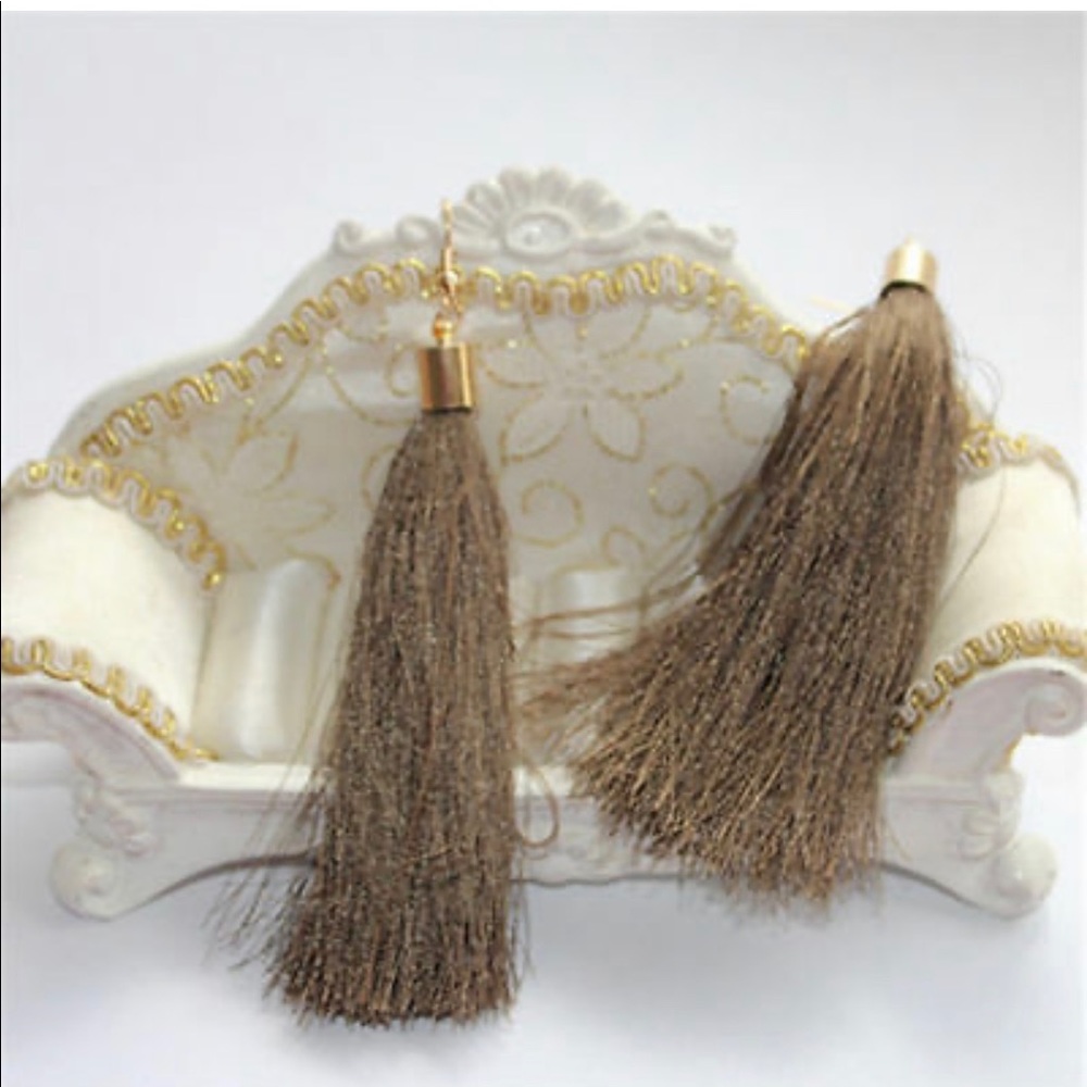 ⭐️NEW⭐️Tan Goldtone Fringe Dangle Boho Earrings